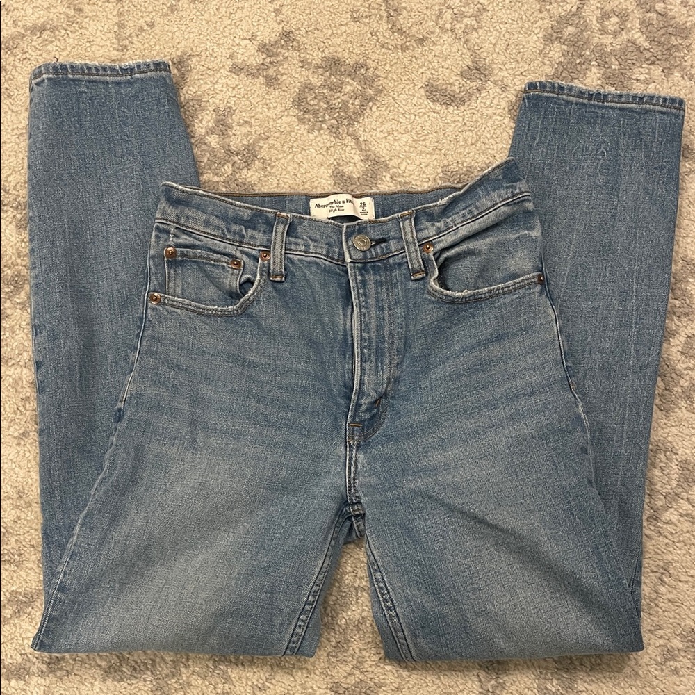 Abercrombie Mom High Rise Jean